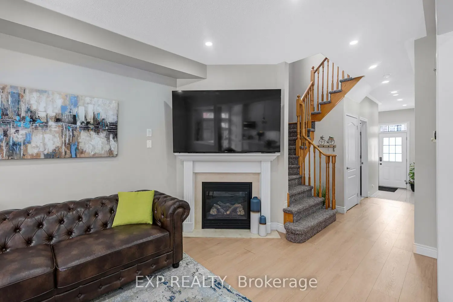 Additional image 3 of 565 Foxcroft Boulevard