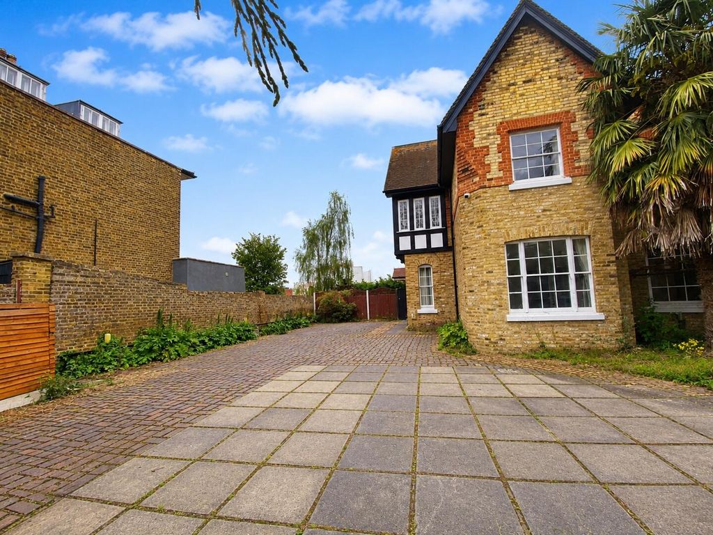 Additional image 10 of 18 bed detached house for saleClarence Place, Gravesend DA12