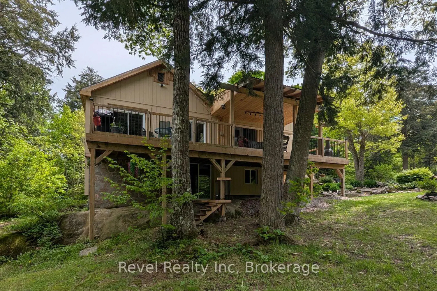 22 Camp Road