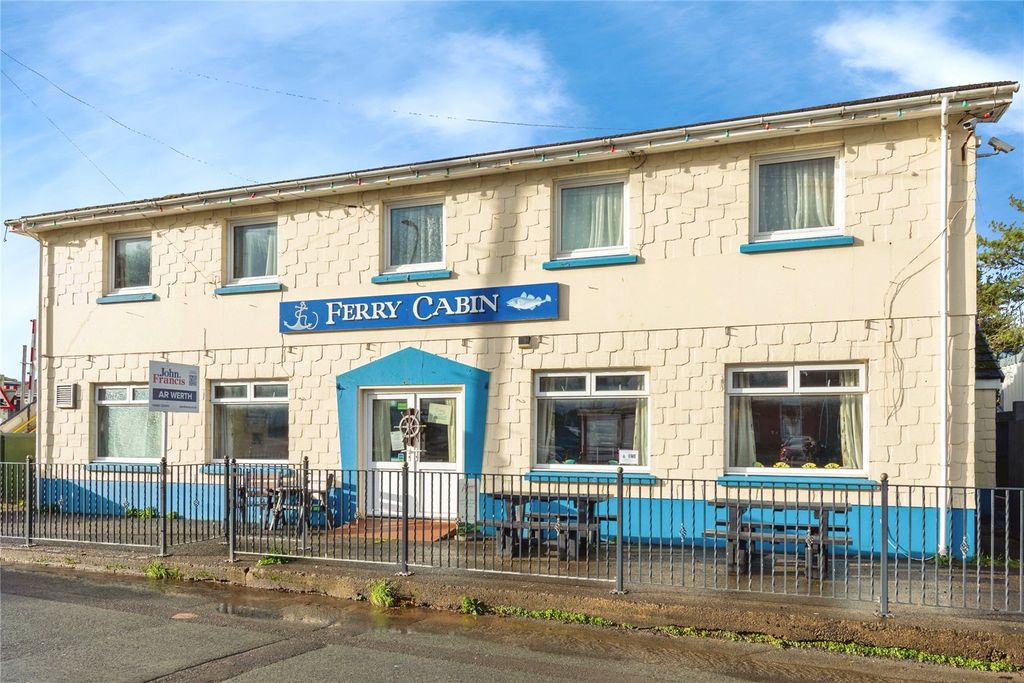 2 bed detached house for saleFerryside, Carmarthenshire SA17