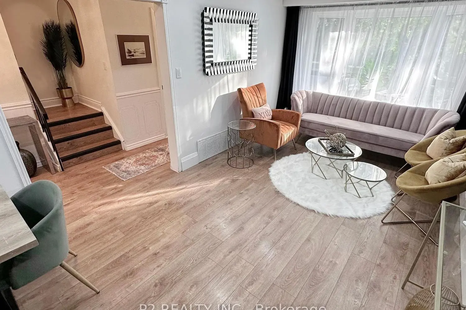 411 Rosedale Drive photo 2