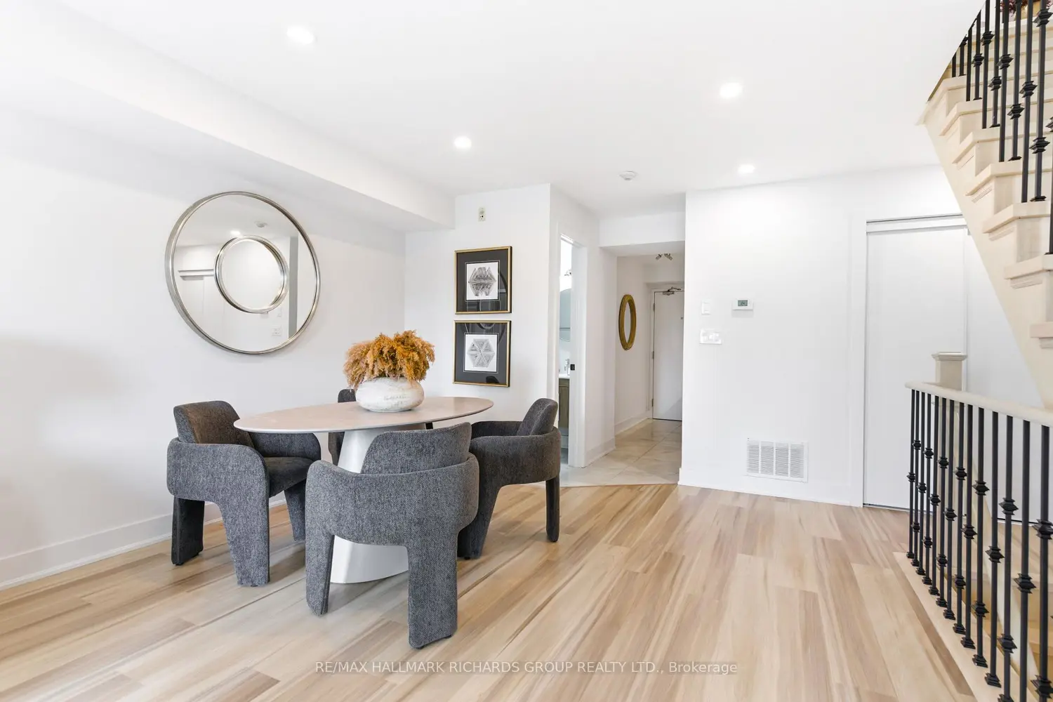 118 Finch Avenue 8