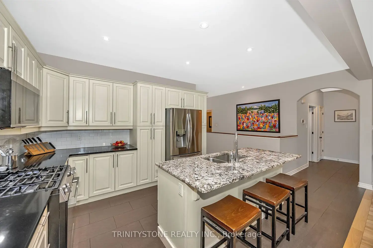 452 Landswood Way photo 4