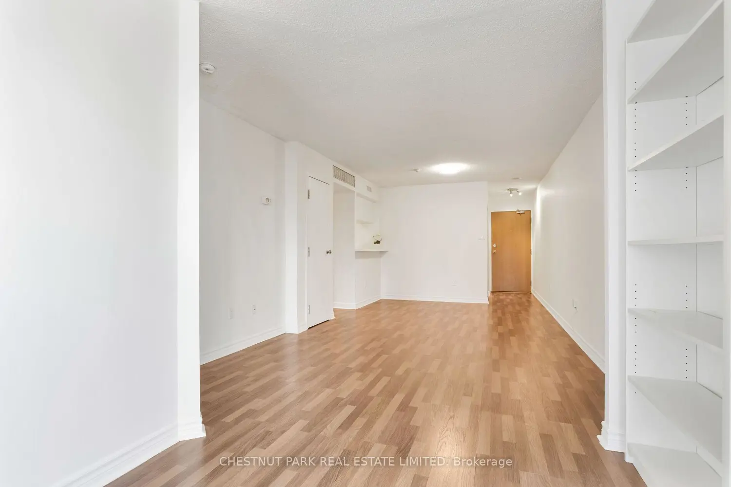 Additional image 10 of 1001 Bay Street 1408