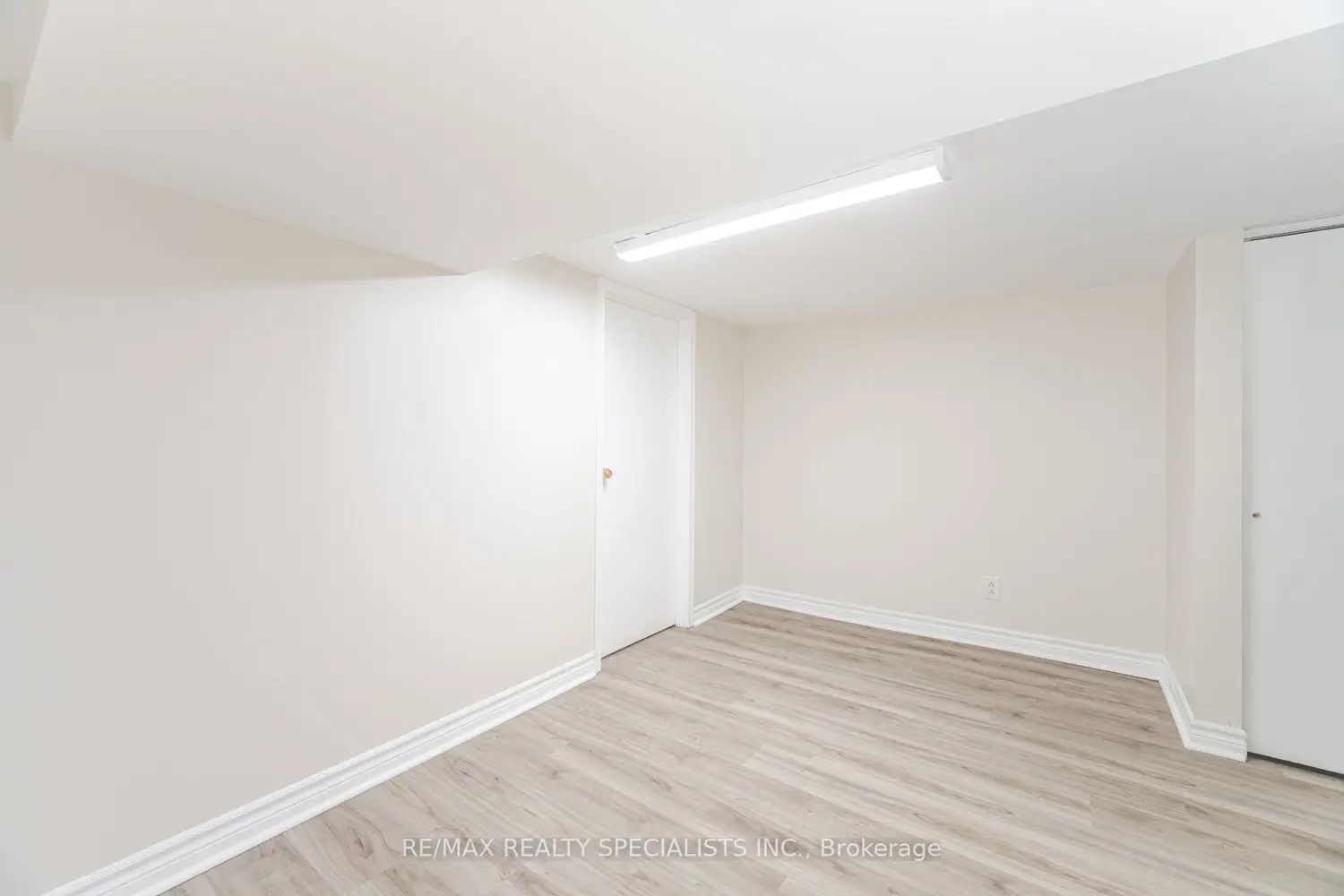 Additional image 11 of 971 Saint Clarens Avenue