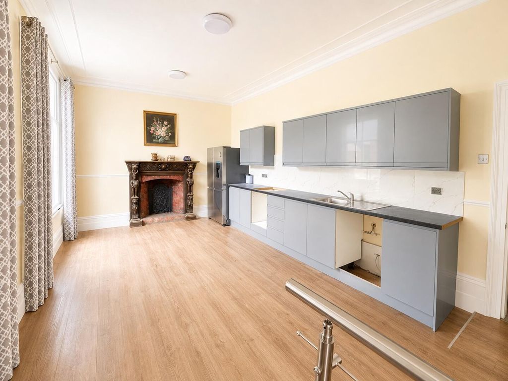 Additional image 13 of 18 bed detached house for saleClarence Place, Gravesend DA12