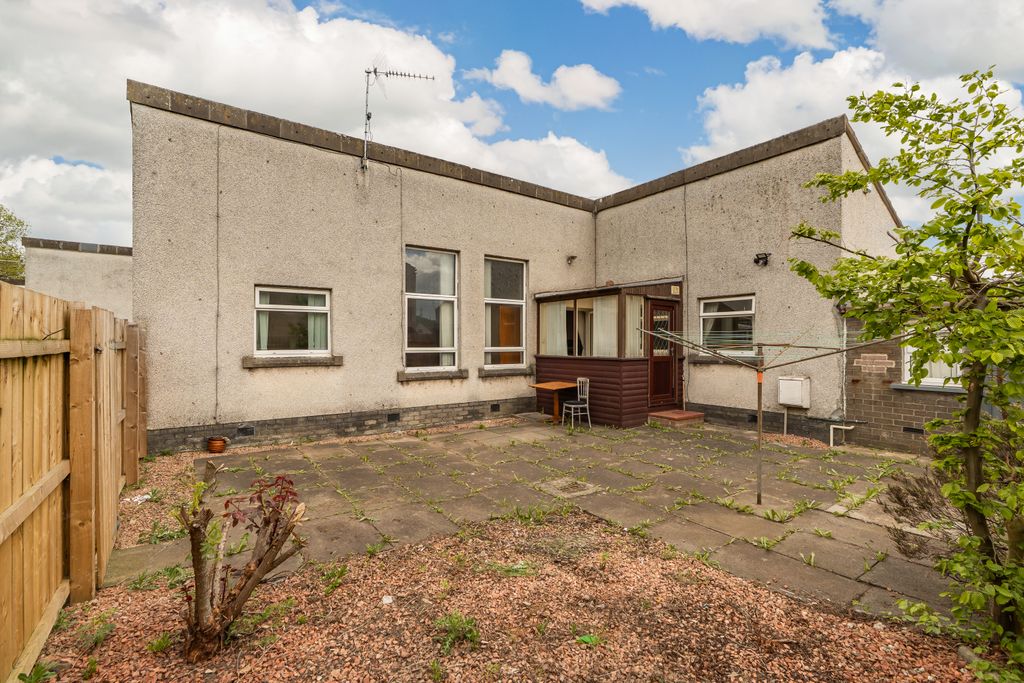 Additional image 17 of 3 bed bungalow for sale19 Grampian Crescent, Grangemouth FK3