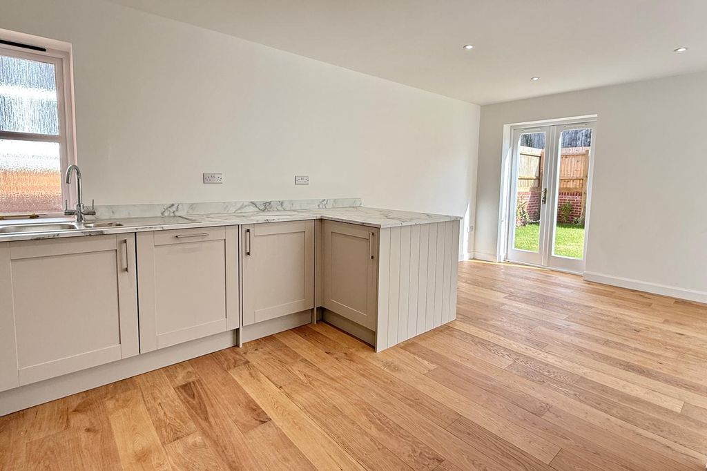 Additional image 9 of 3 bed bungalow for saleShaftesbury Street, Fordingbridge SP6