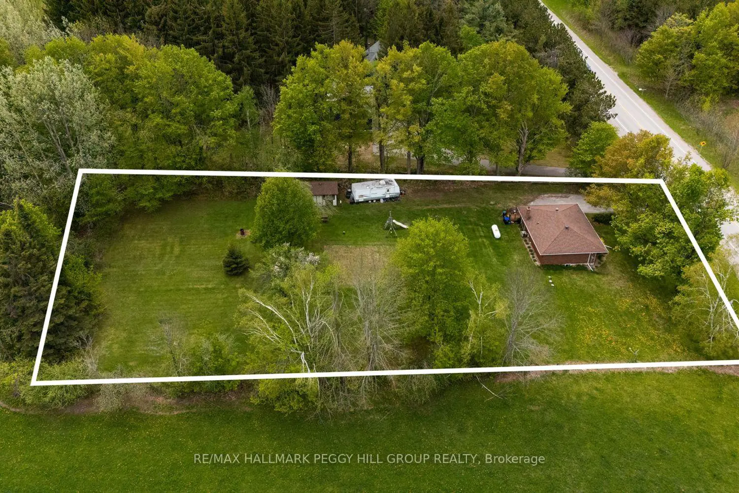 5855 Vasey Road photo 2