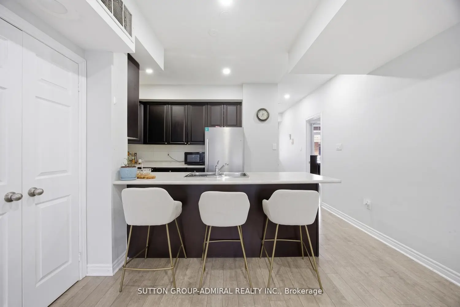 Additional image 9 of 180 Howden Boulevard 56