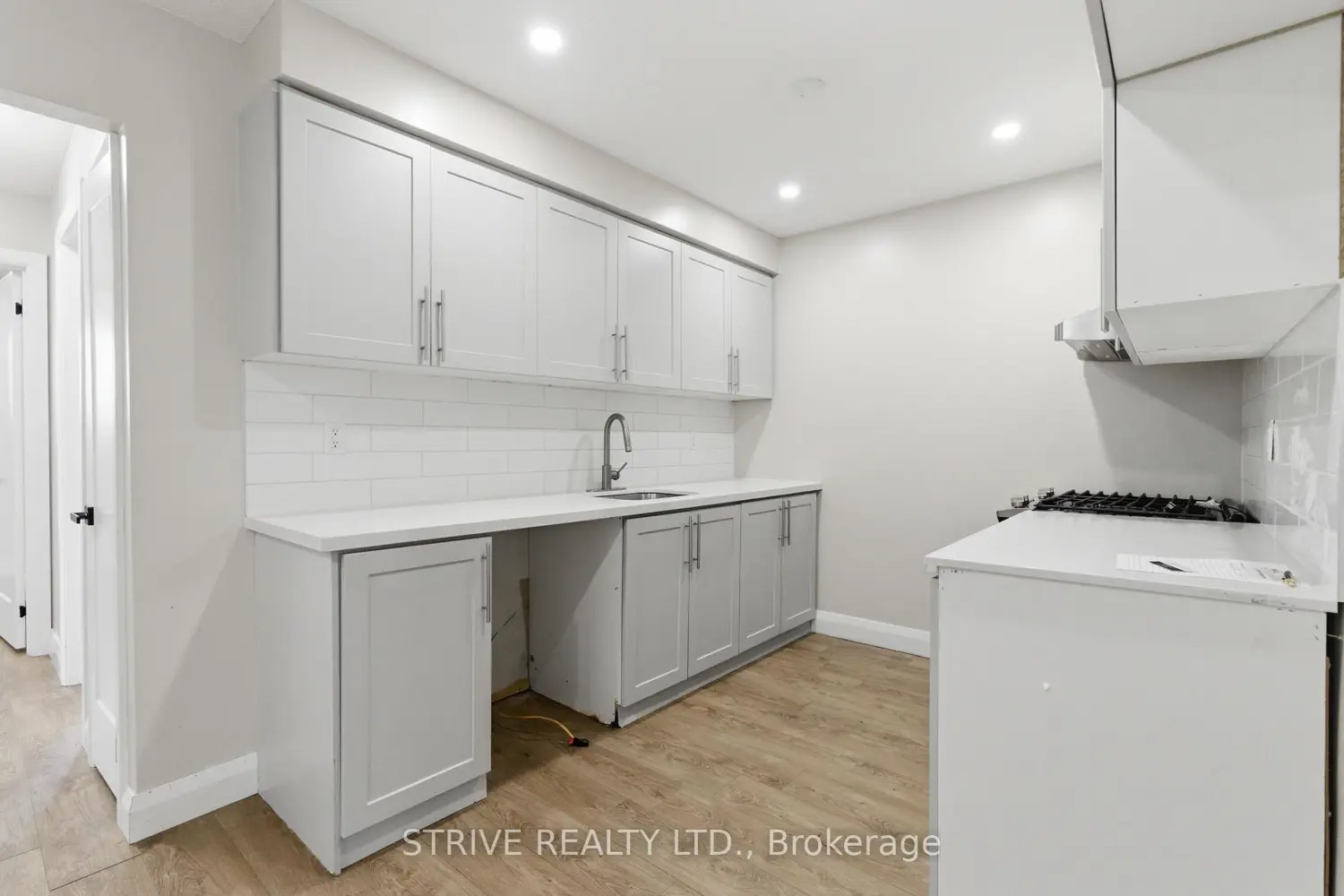 290 Lakeview Park Avenue photo 5
