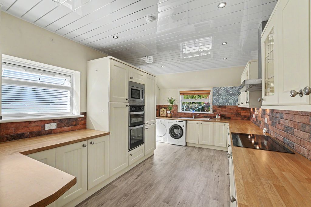 Additional image 11 of 3 bed semi-detached house for saleAbbots Road, Grangemouth FK3