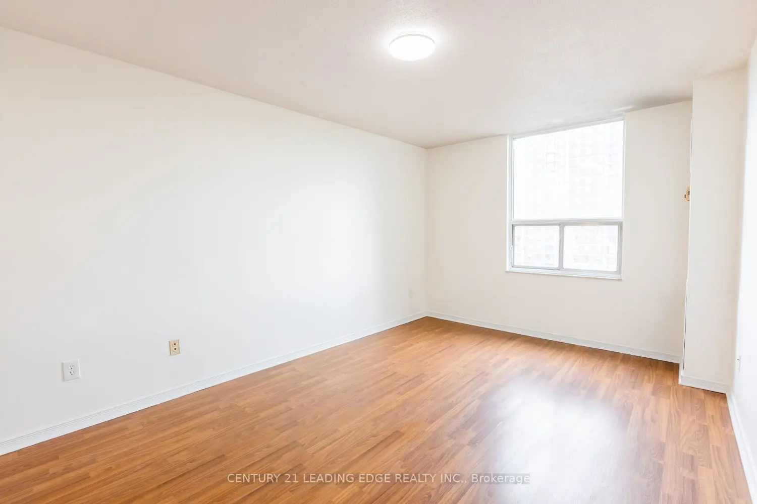 Additional image 10 of 10 Edgecliffe Golfway 815