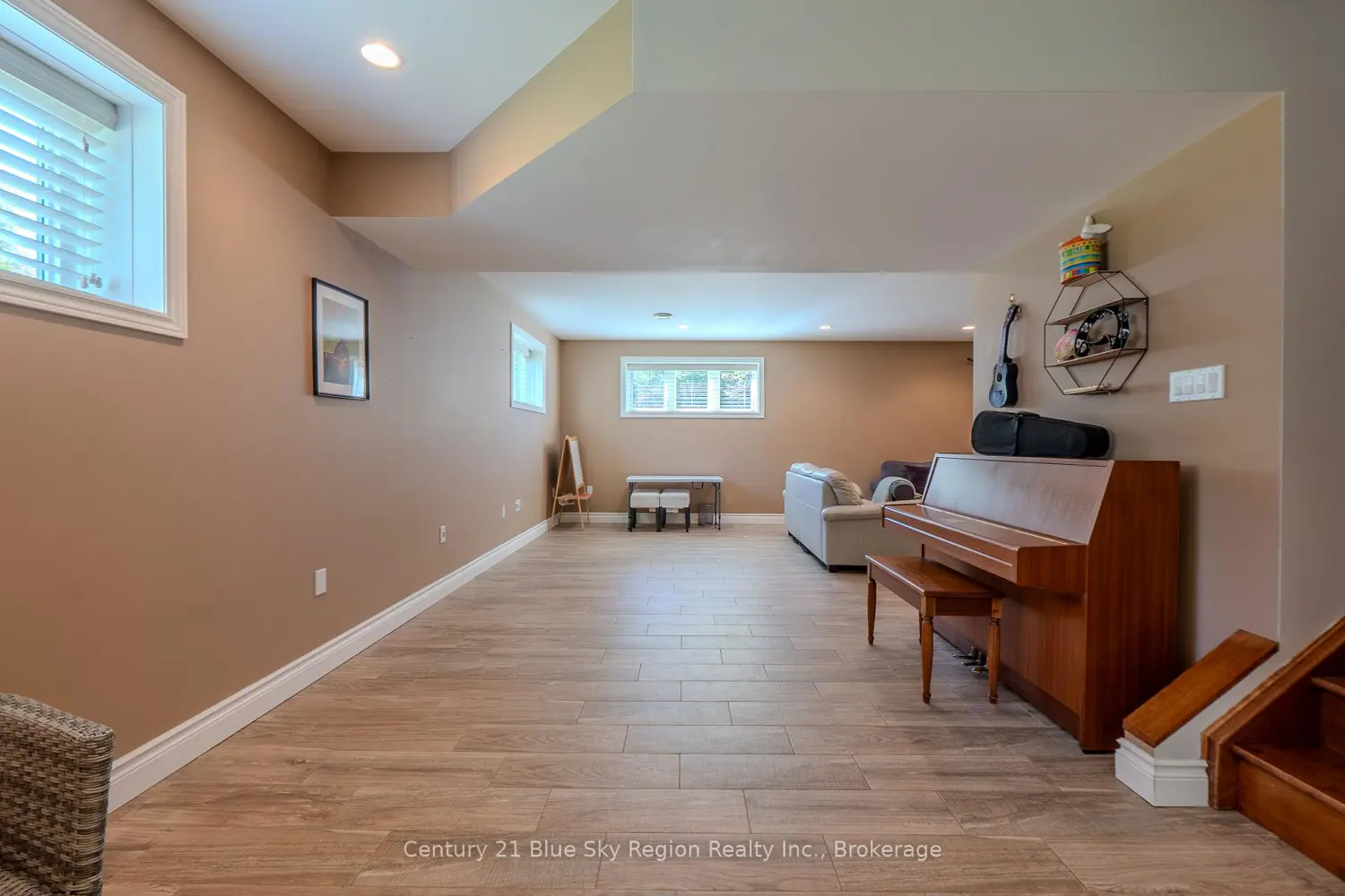 Additional image 17 of 10 Linden Lane