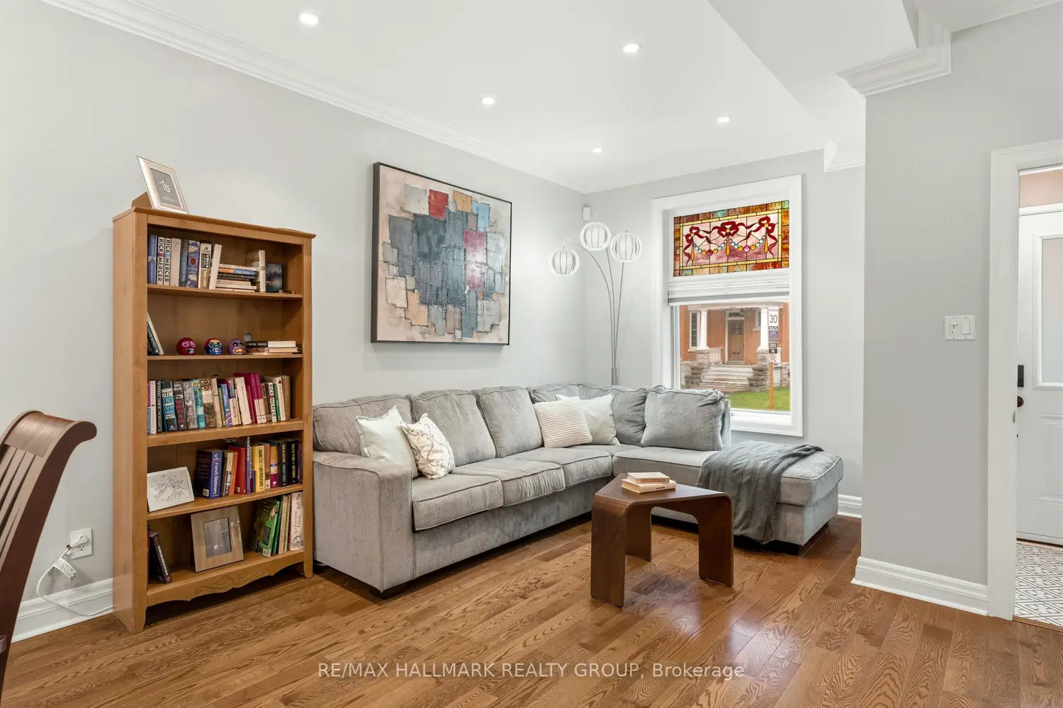 417 Daly Avenue photo 2