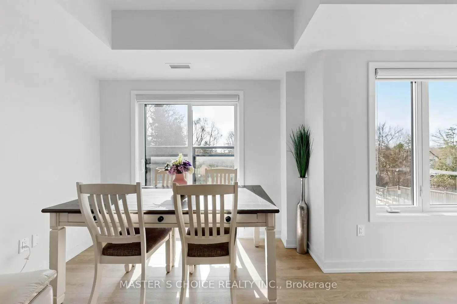 56 Elizabeth Street 1404 photo 5