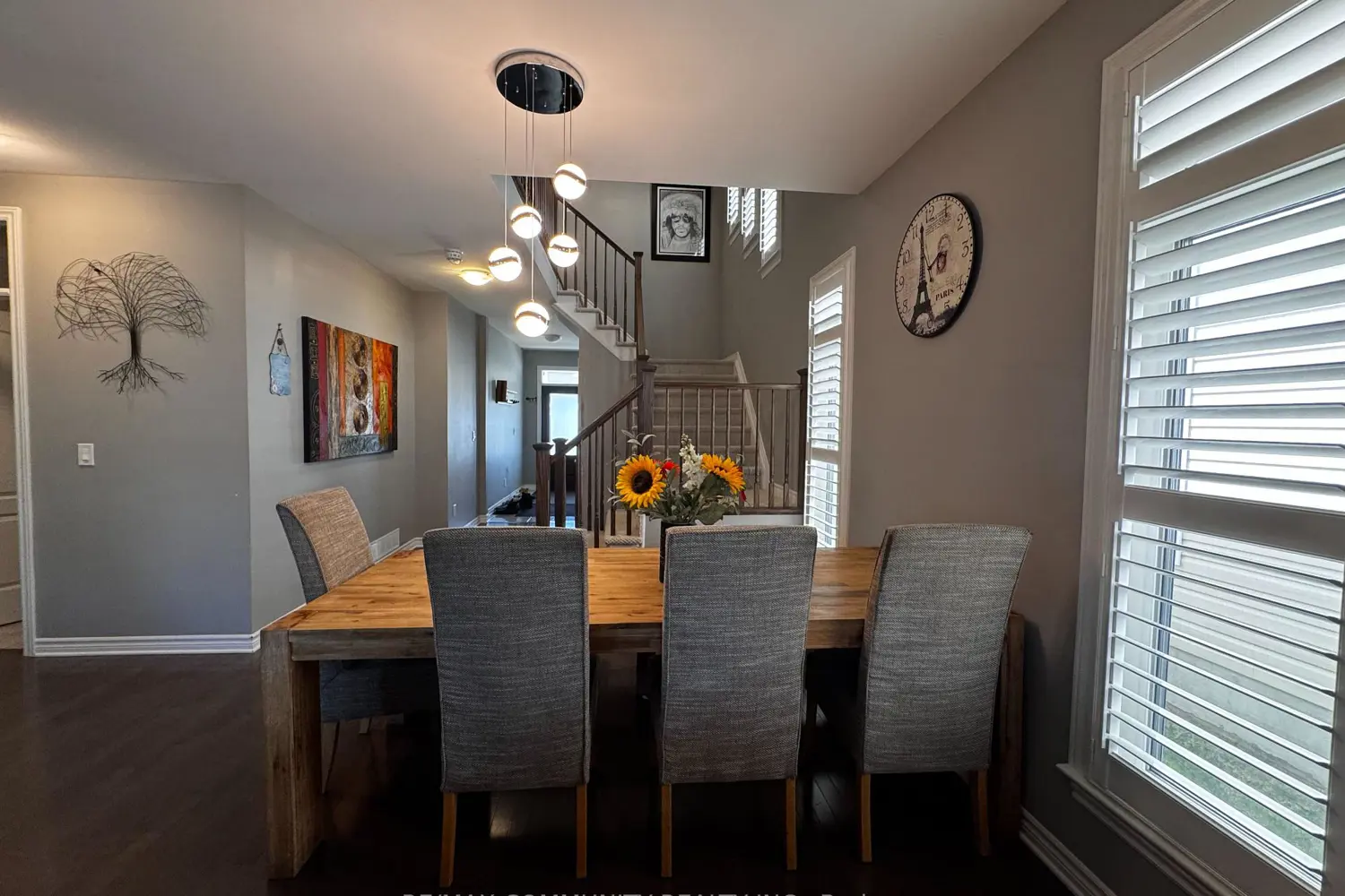 1098 Woodhaven Drive photo 4
