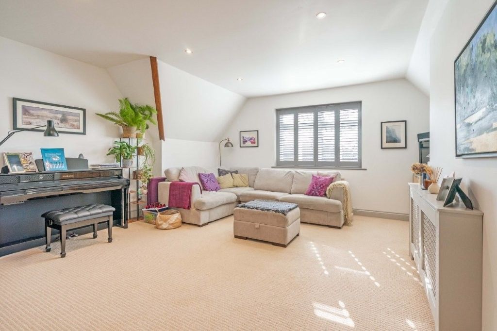 2 bed flat for saleGreat Durgates Close, Wadhurst, East Sussex TN5 photo 3