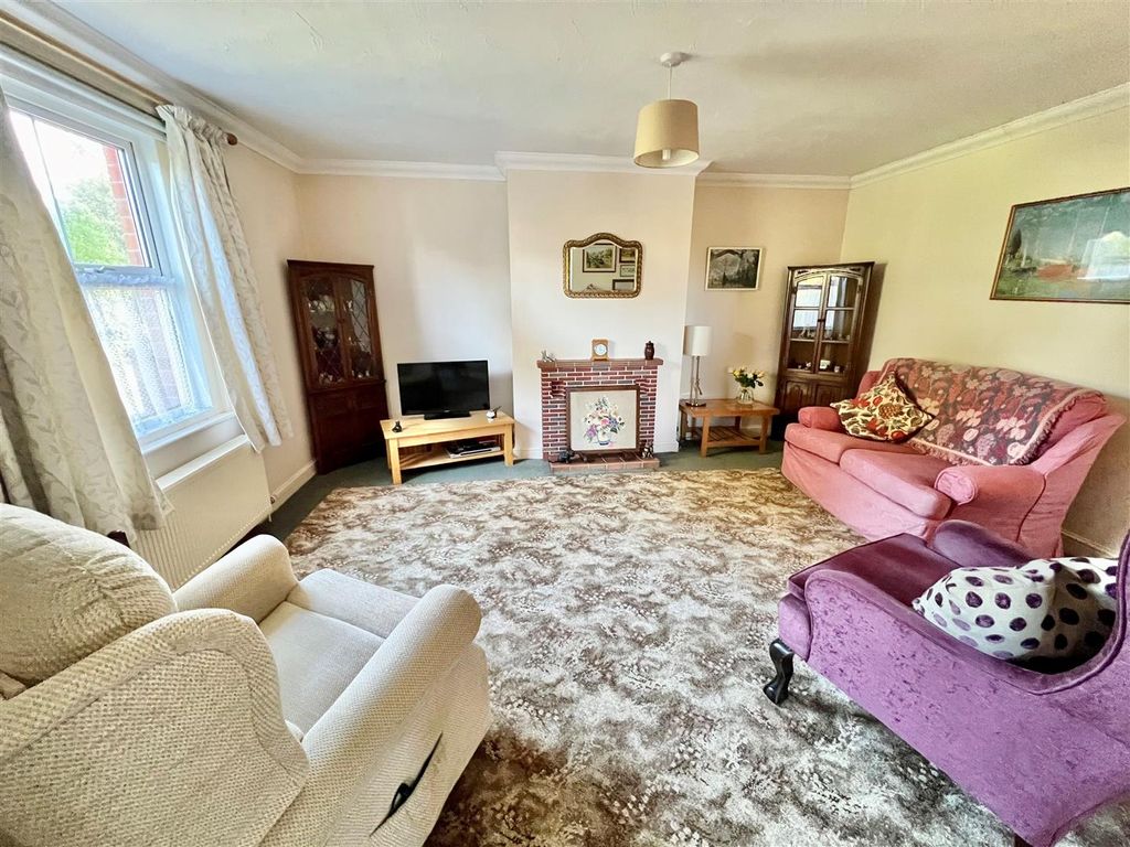 Additional image 4 of 4 bed detached house for saleFreshwater, Isle Of Wight PO40