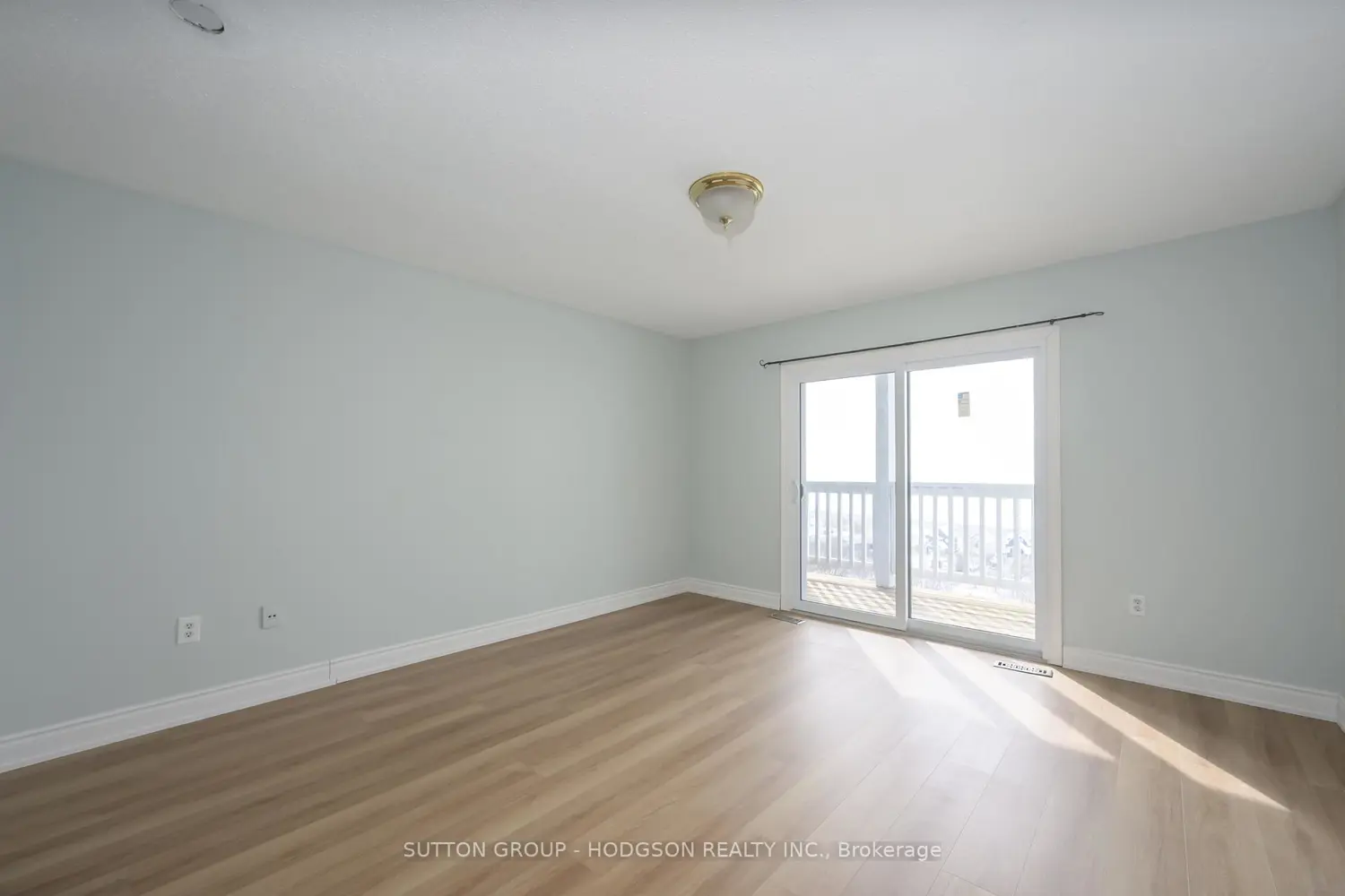 374 Front Street 38 photo 3