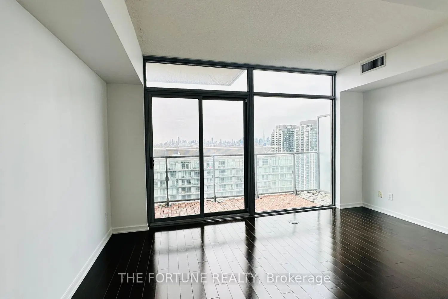 Additional image 9 of 105 The Queensway Avenue 3213