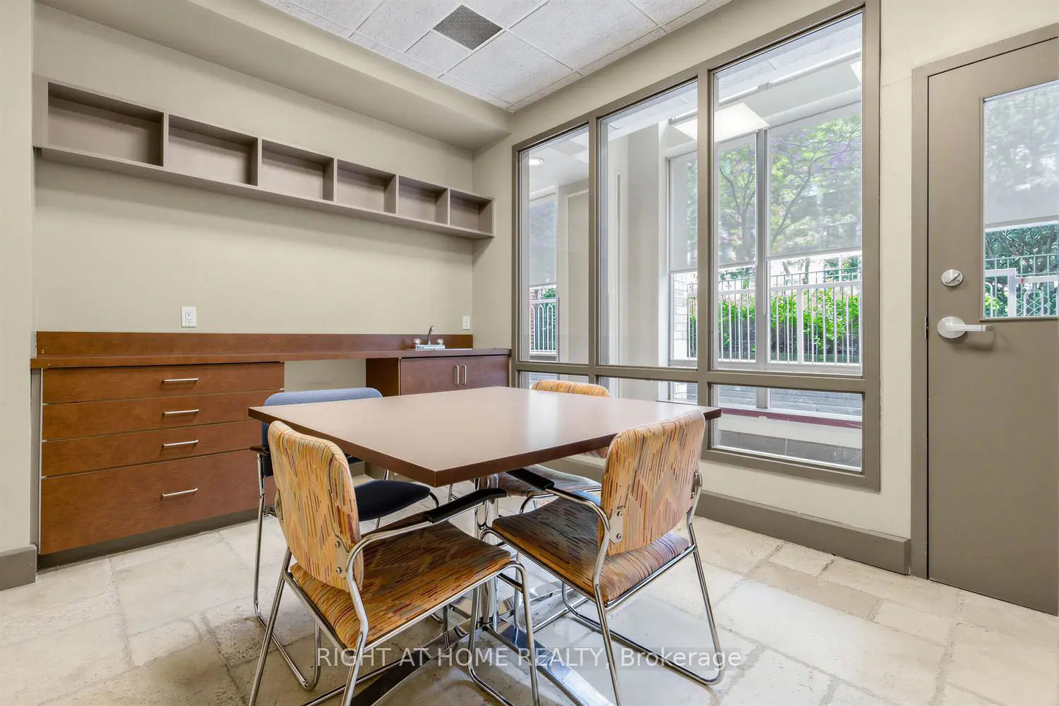 Additional image 18 of 284 Bloor Street 804
