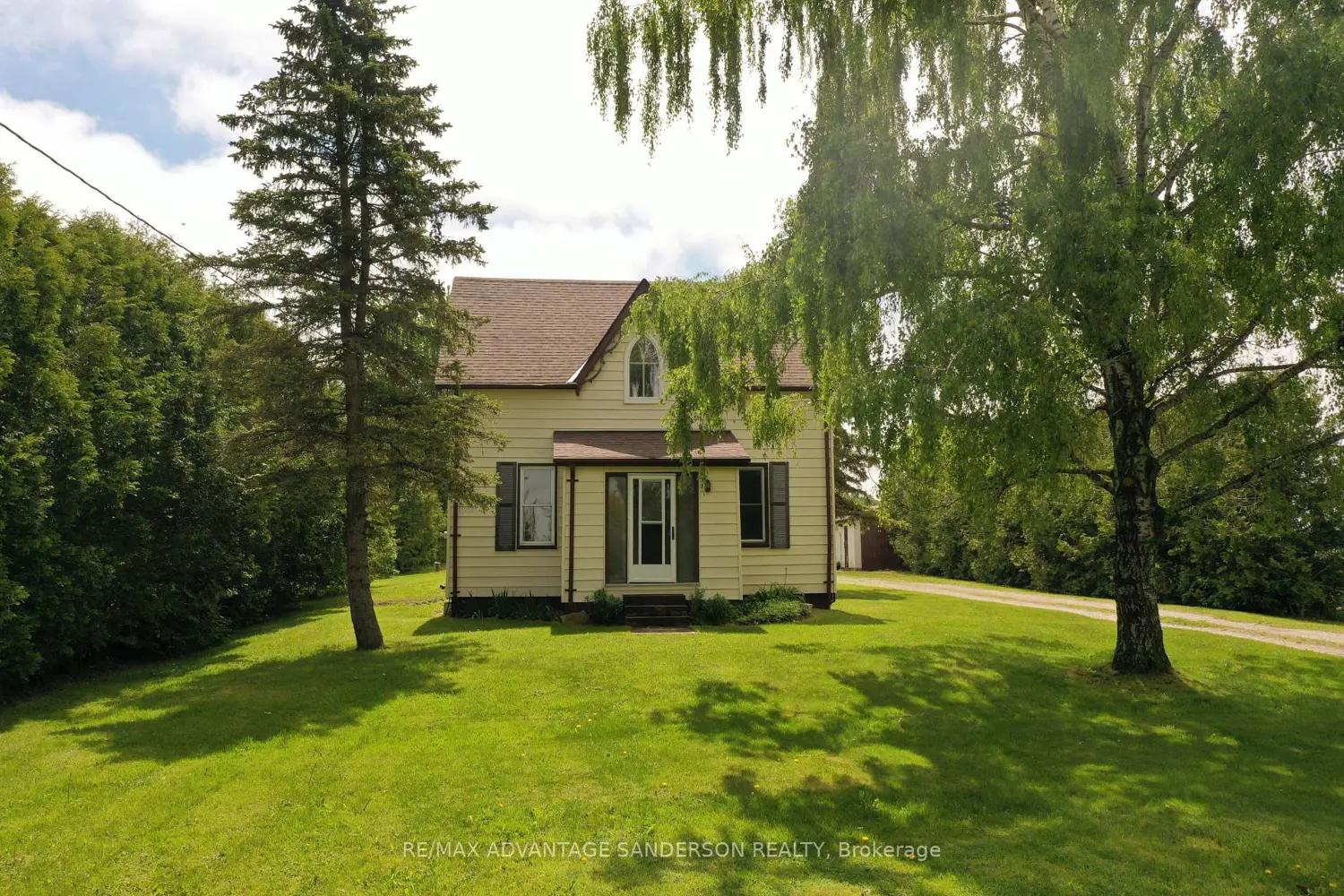 11065 Sinclair Drive photo 2