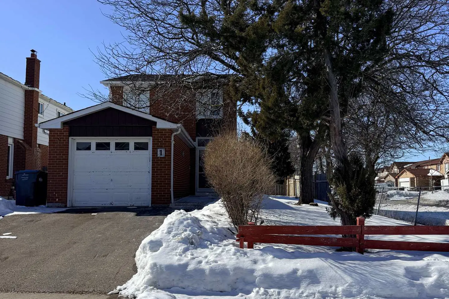 1 Hudson Drive photo 2