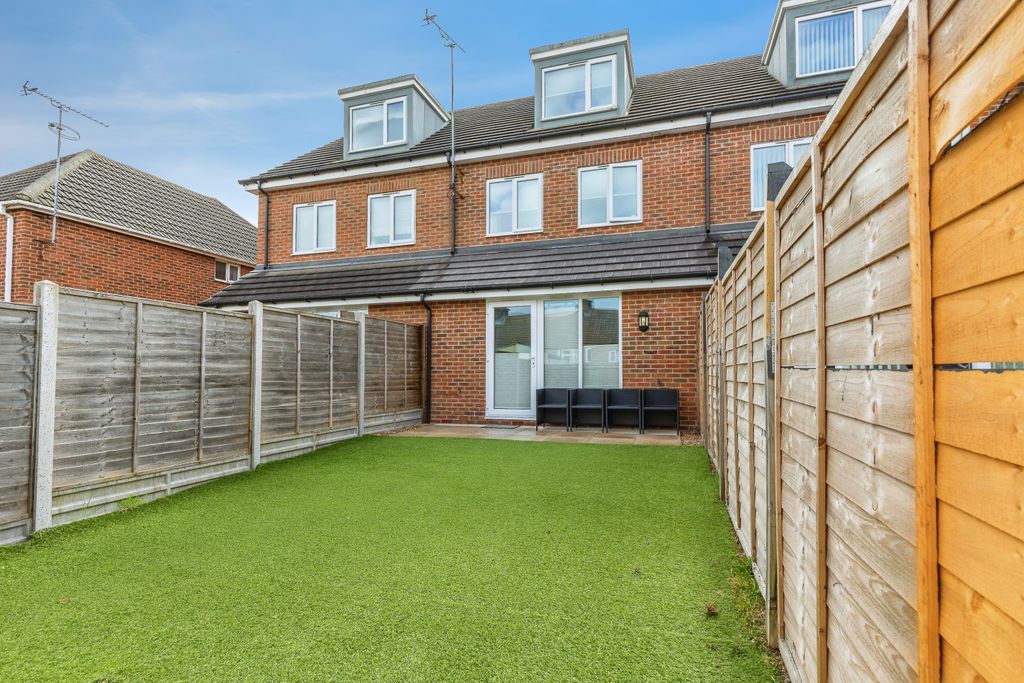 Additional image 18 of 4 bed terraced house for saleLivingstone Road, Gillingham ME7