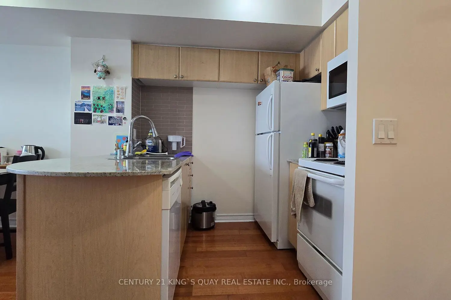 Additional image 19 of 763 Bay Street 2714