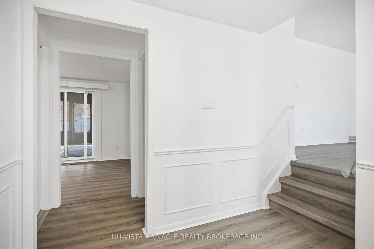 42 Milford Crescent photo 3