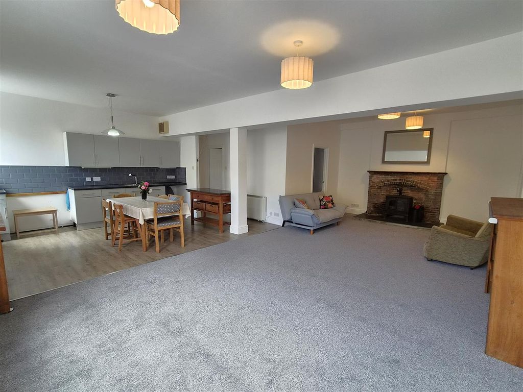Additional image 10 of 7 bed semi-detached house for saleStation Road, Fowey PL23