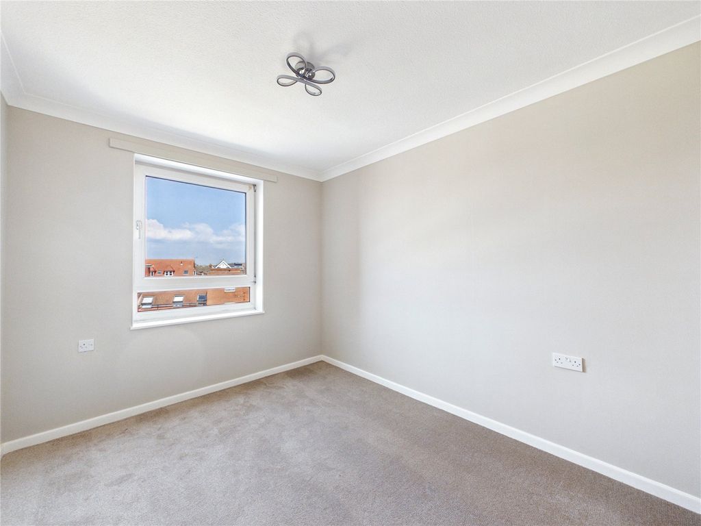 Additional image 9 of 2 bed flat for saleStanley Road, Felixstowe, Suffolk IP11
