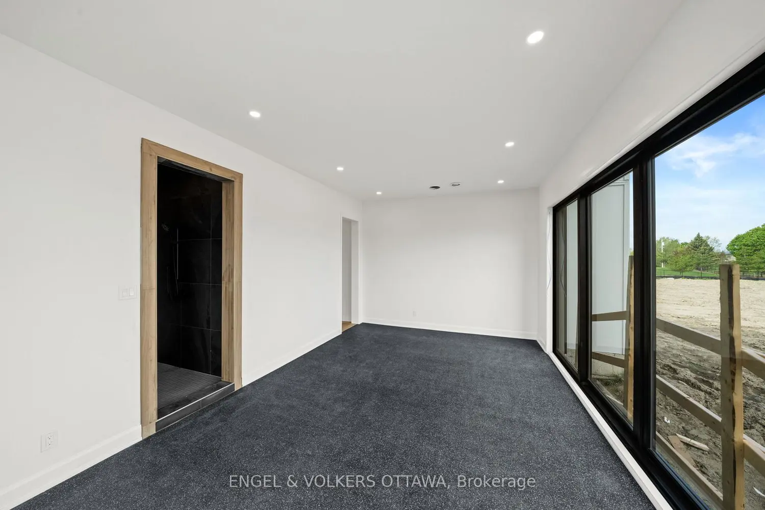 1220 Black Canary Drive photo 5