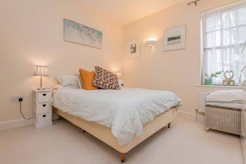Additional image 8 of 3 bed flat for saleSalterton Road, Exmouth EX8