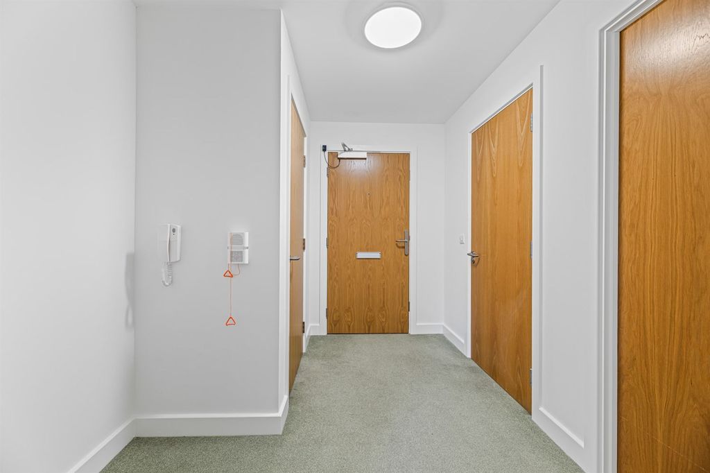 Additional image 8 of 1 bed property for saleCable Drive, Helsby WA6