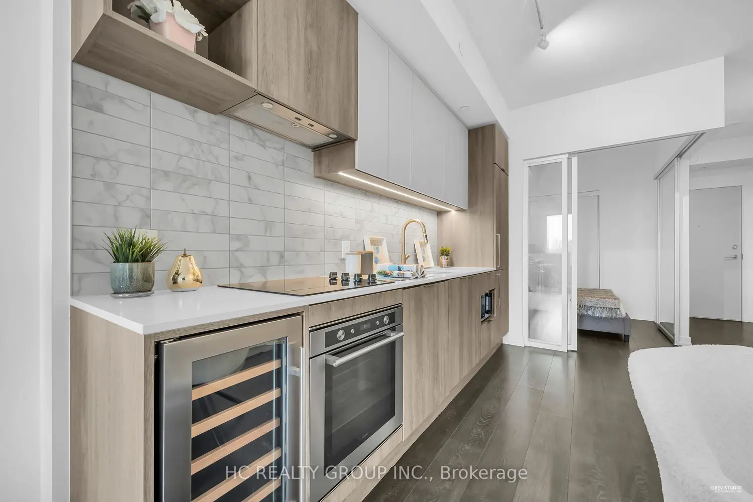 Additional image 5 of 2020 Bathurst Street 603