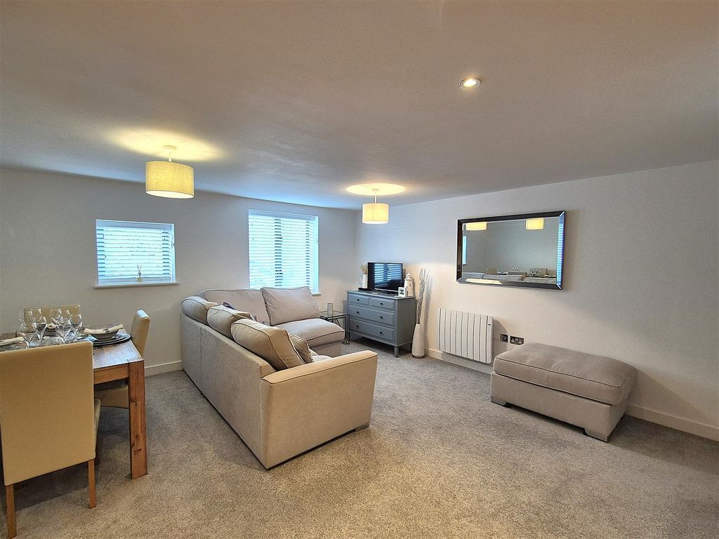 Additional image 13 of 2 bed flat for saleStation Road, Fowey PL23