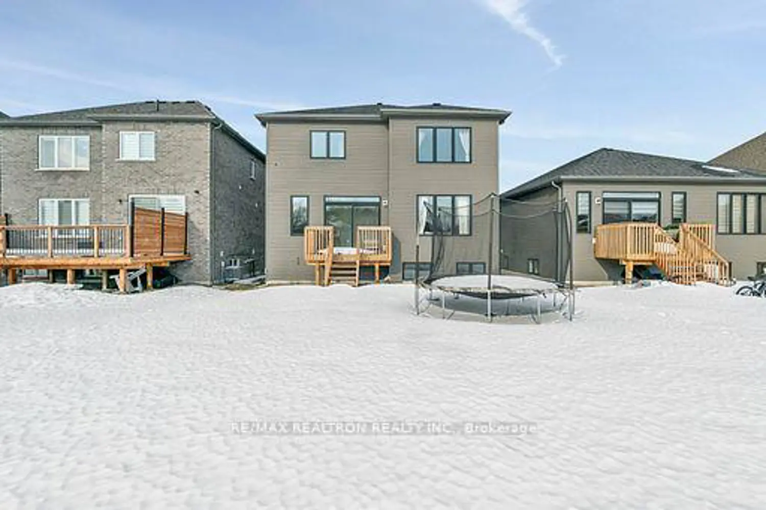 Additional image 20 of 33 Simona Avenue