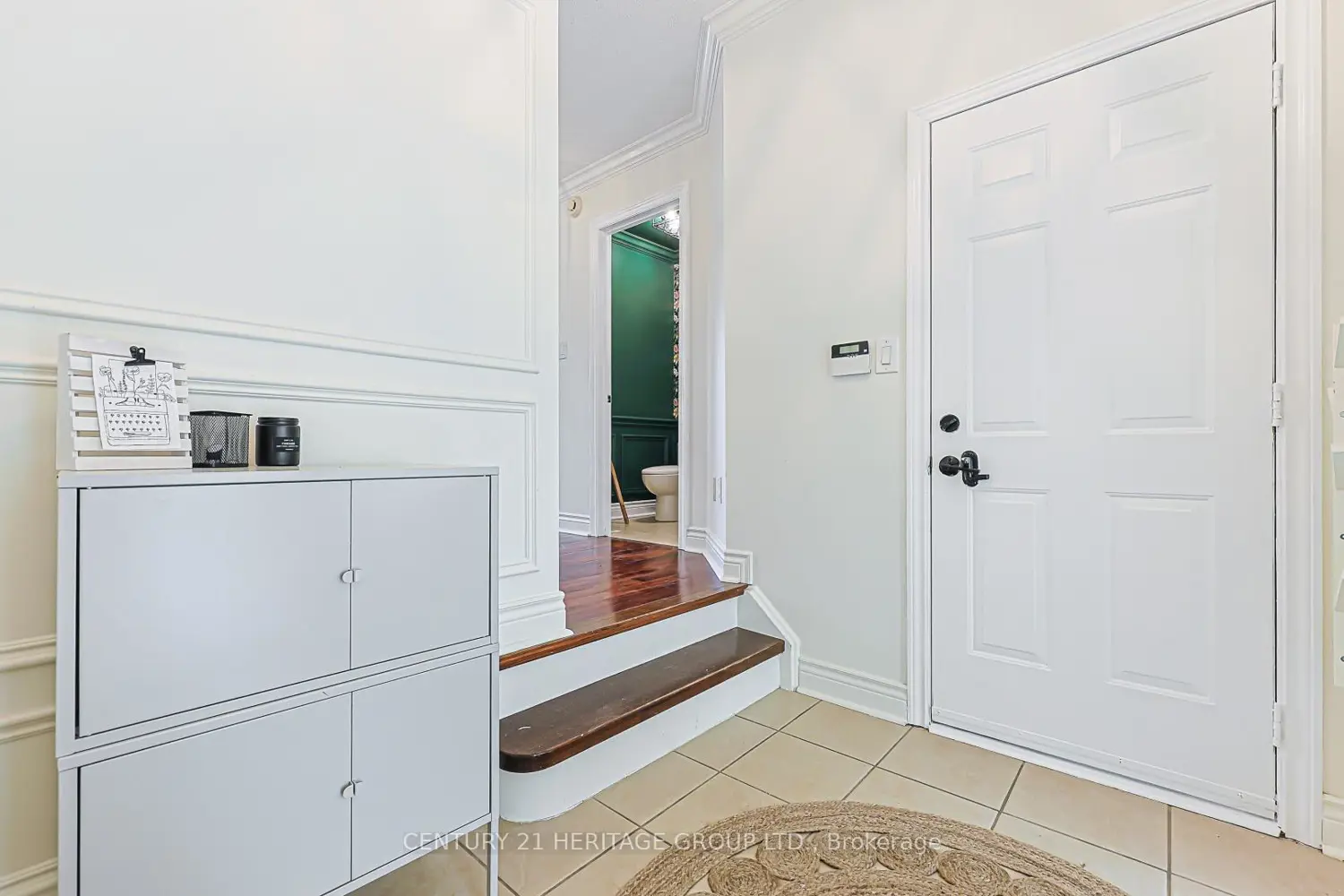 Additional image 2 of 996 Oaktree Crescent