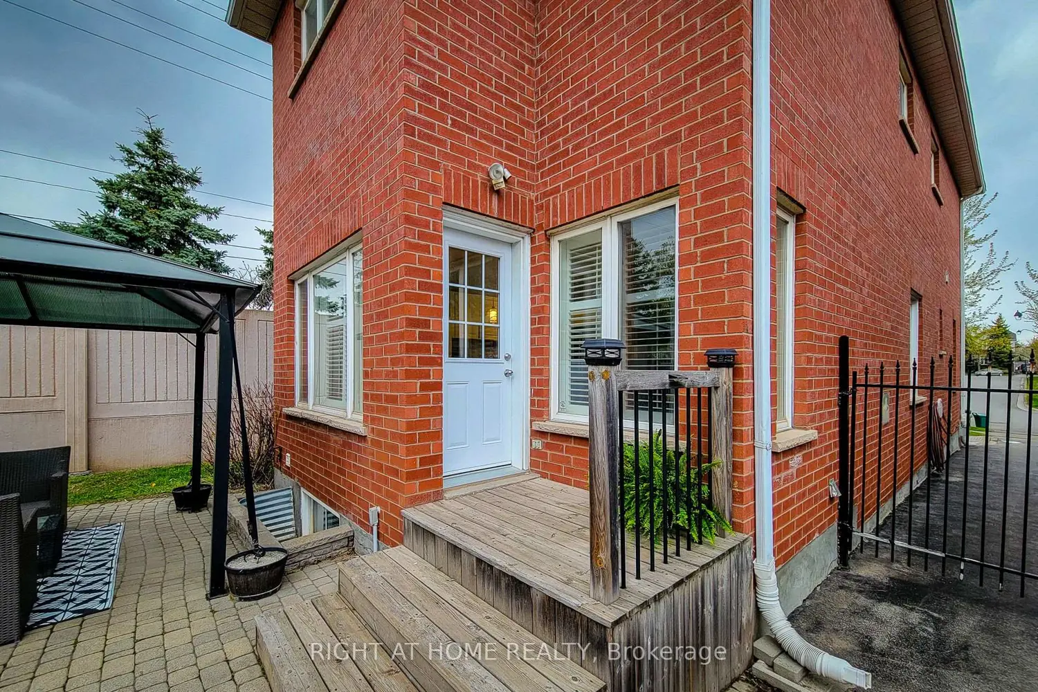 Additional image 12 of 2624 Castle Hill Crescent
