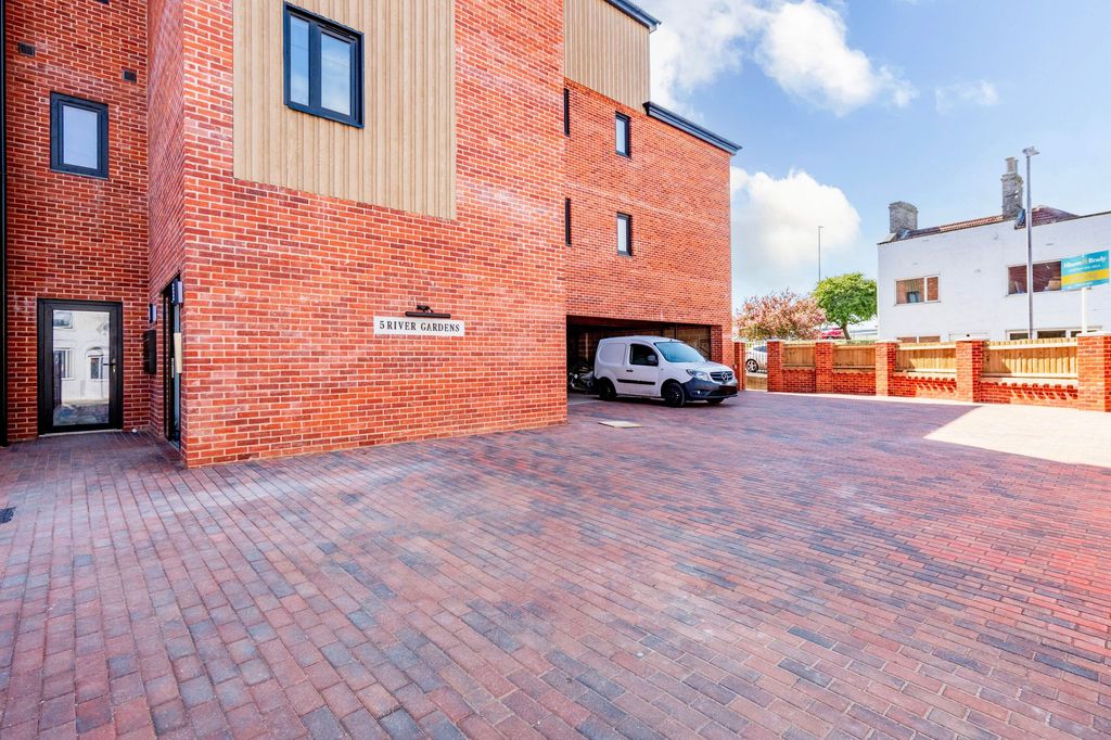 Additional image 25 of 2 bed flat for saleBridge Road, Great Yarmouth NR30