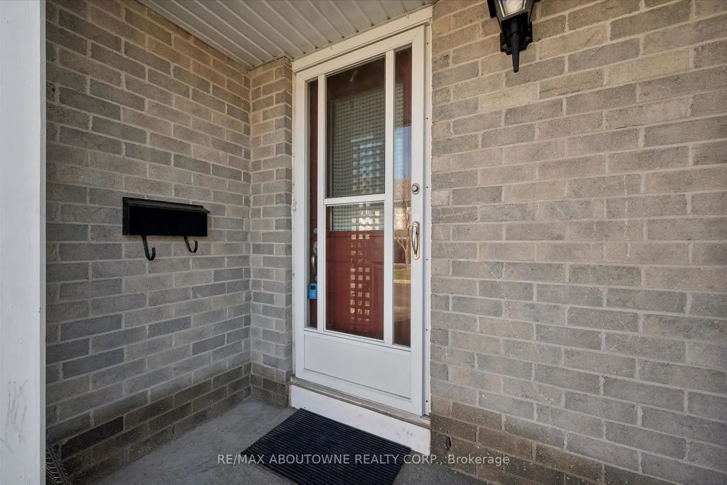 365 Pioneer Drive 25 photo 2