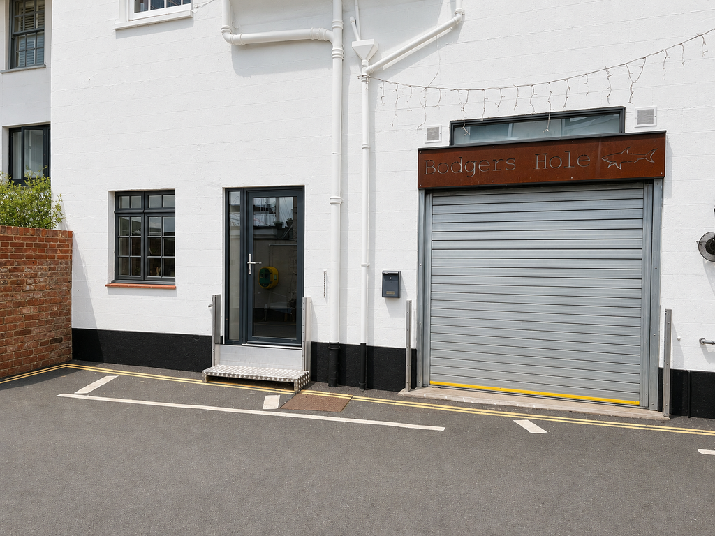2 bed flat for saleFerry Road, Topsham EX3