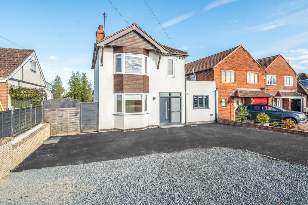 3 bed detached house for saleBretforton Road, Badsey, Evesham WR11