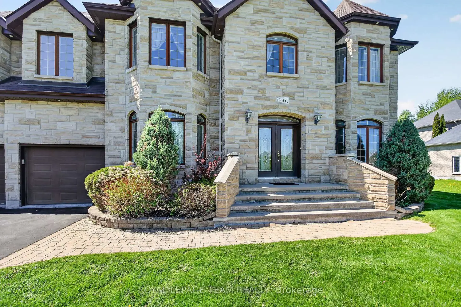 5472 Wicklow Drive photo 2