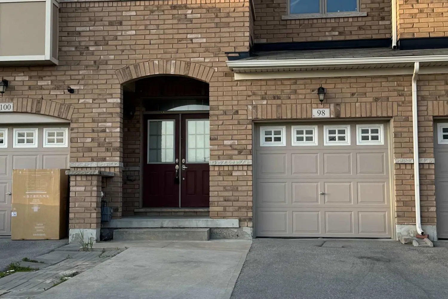 98 Davenfield Circle