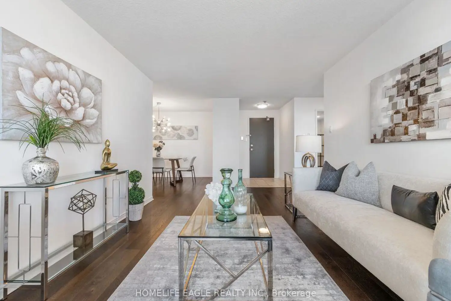 7250 Yonge Street 1709 photo 3