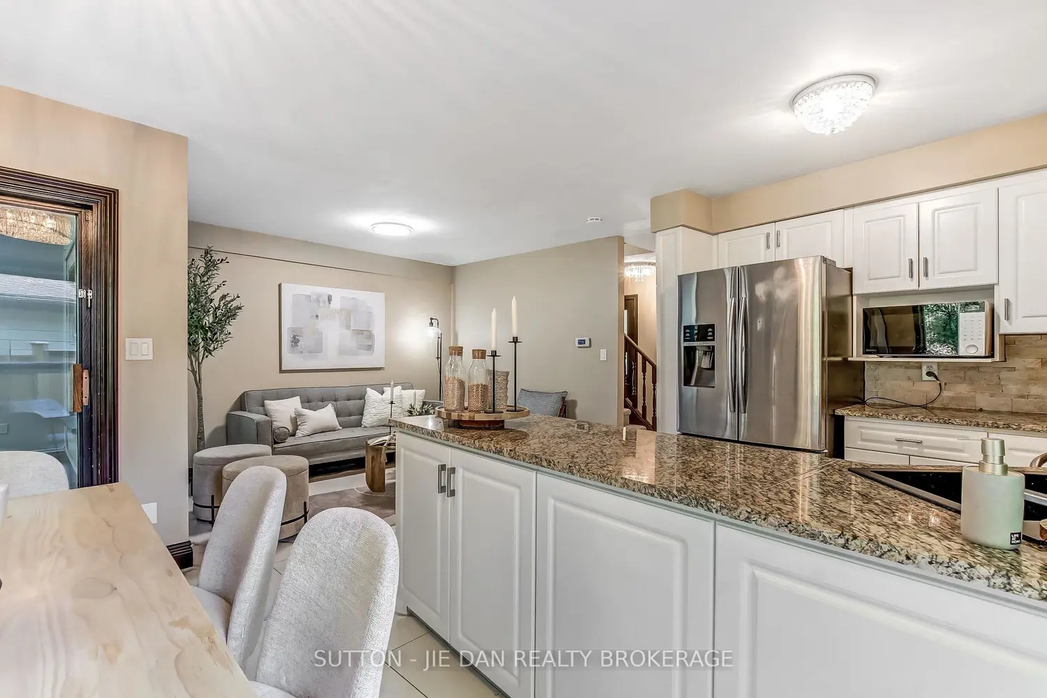 260 Chesham Avenue photo 4