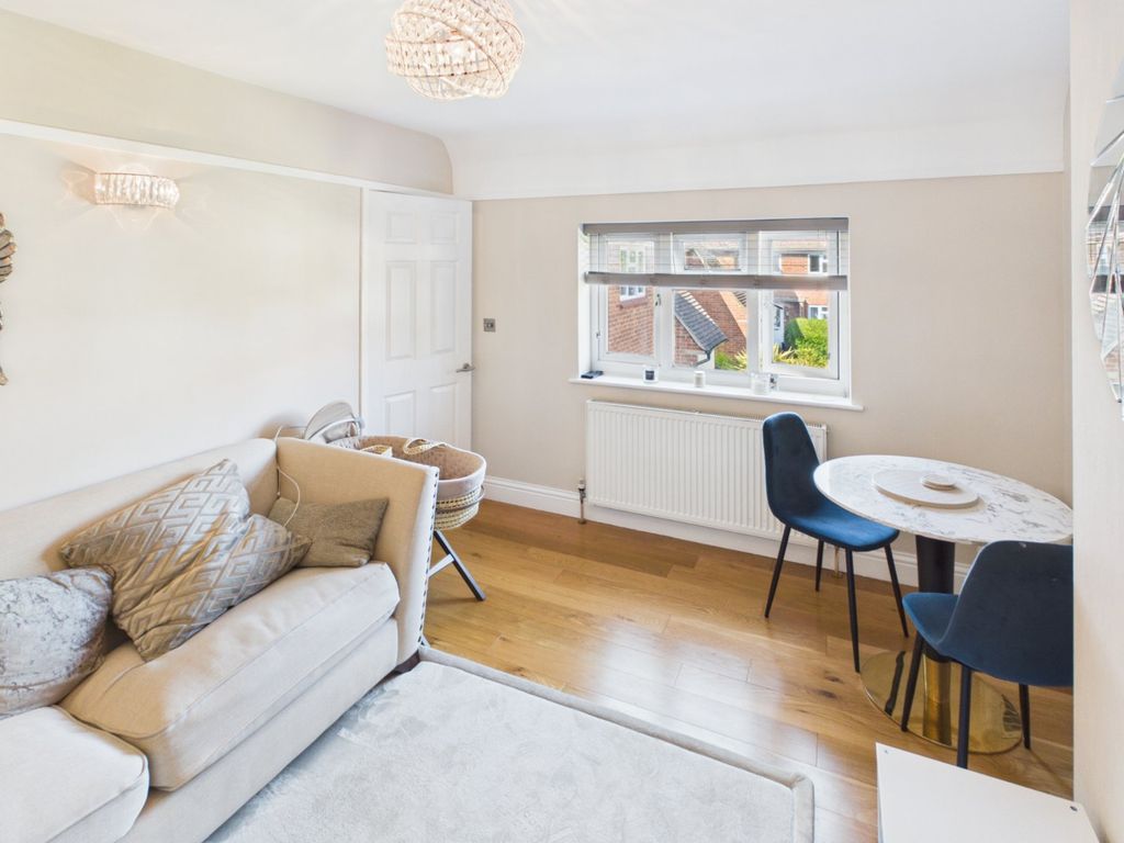 Additional image 4 of 2 bed maisonette for saleHillside Close, Chalfont St. Peter, Buckinghamshire SL9